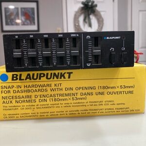 BLAUPUNKT  BEA 100 GRAPHIC EQUALIZER AMPLIFIER